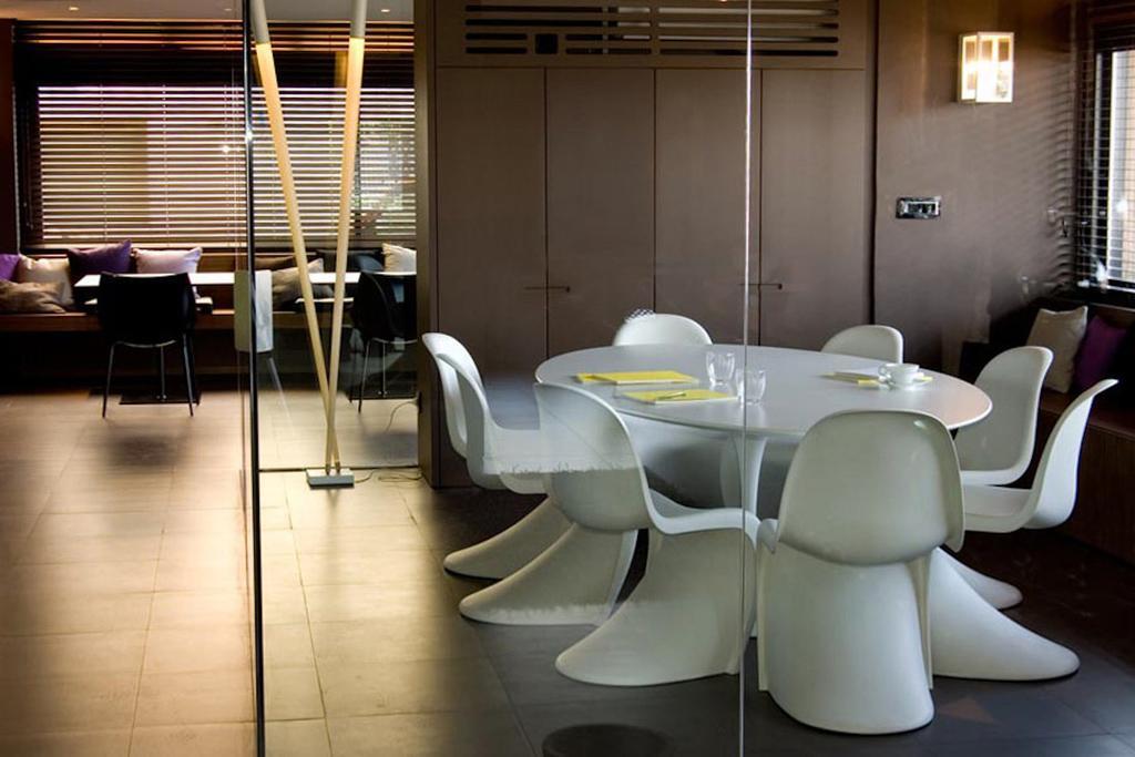 Salus Hotel
