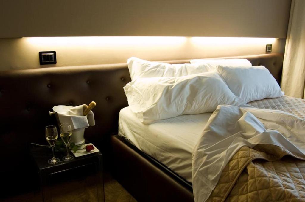 Salus Hotel